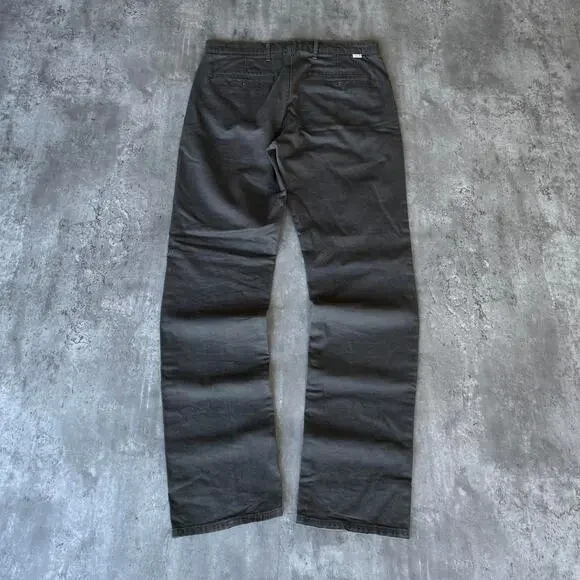 Levi’s Wolf Grey Essential Skater Streetwear Grunge Casual Chino Pants - Picture 2 of 4